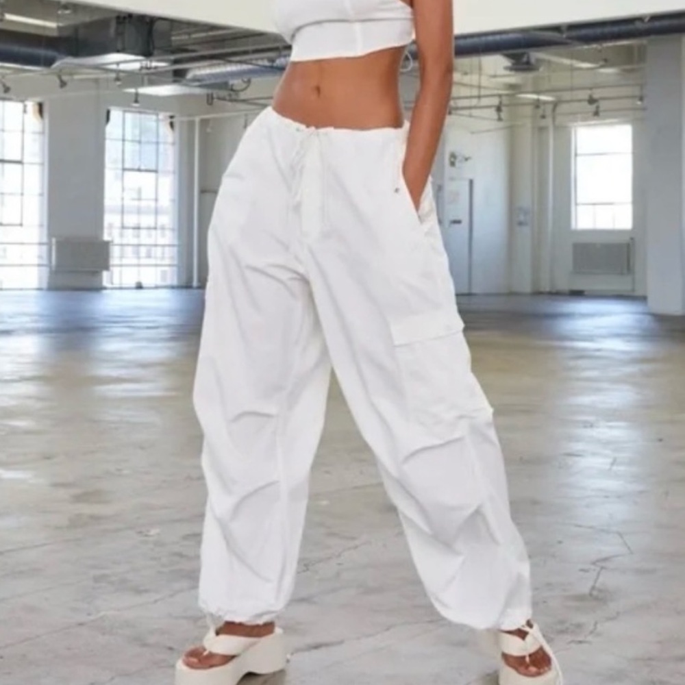 Local European White Cargo Pant